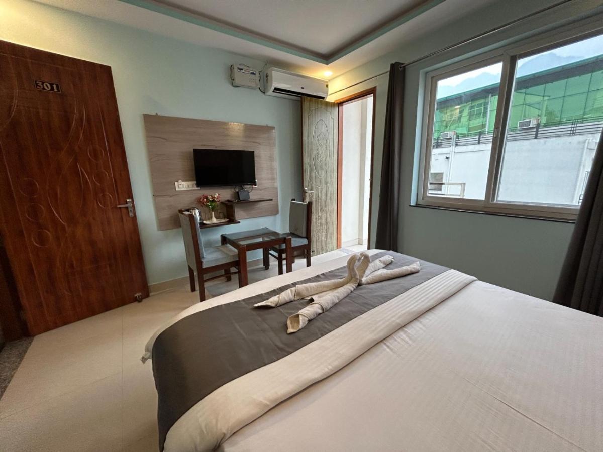 Hotel Kaanha Residency Inn By Shree Krishna Hospitality Rishīkesh المظهر الخارجي الصورة