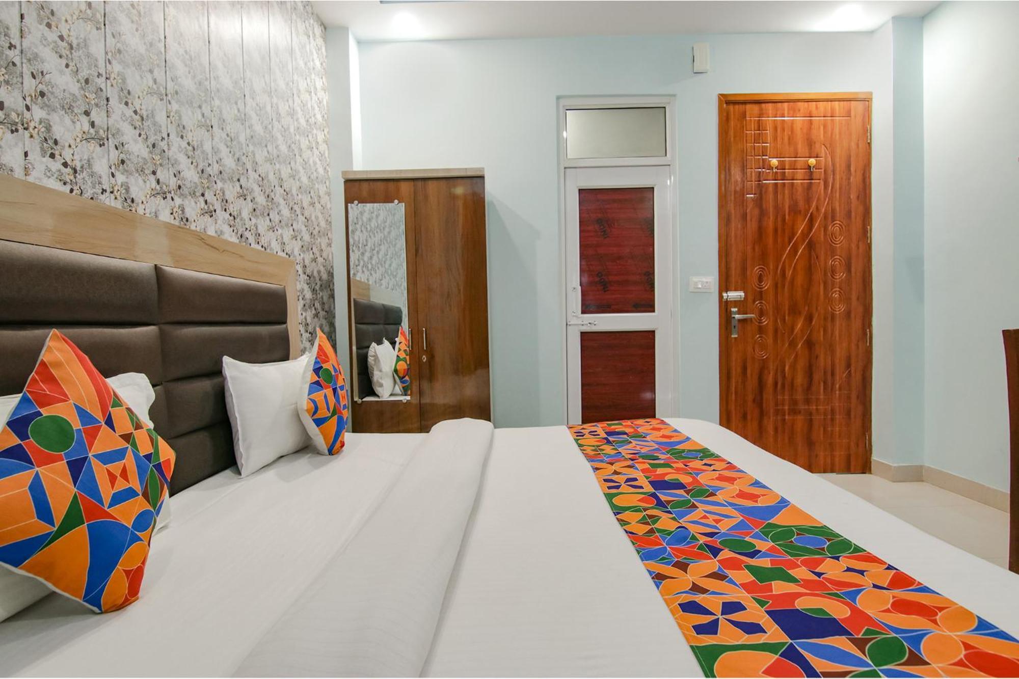Hotel Kaanha Residency Inn By Shree Krishna Hospitality Rishīkesh الغرفة الصورة